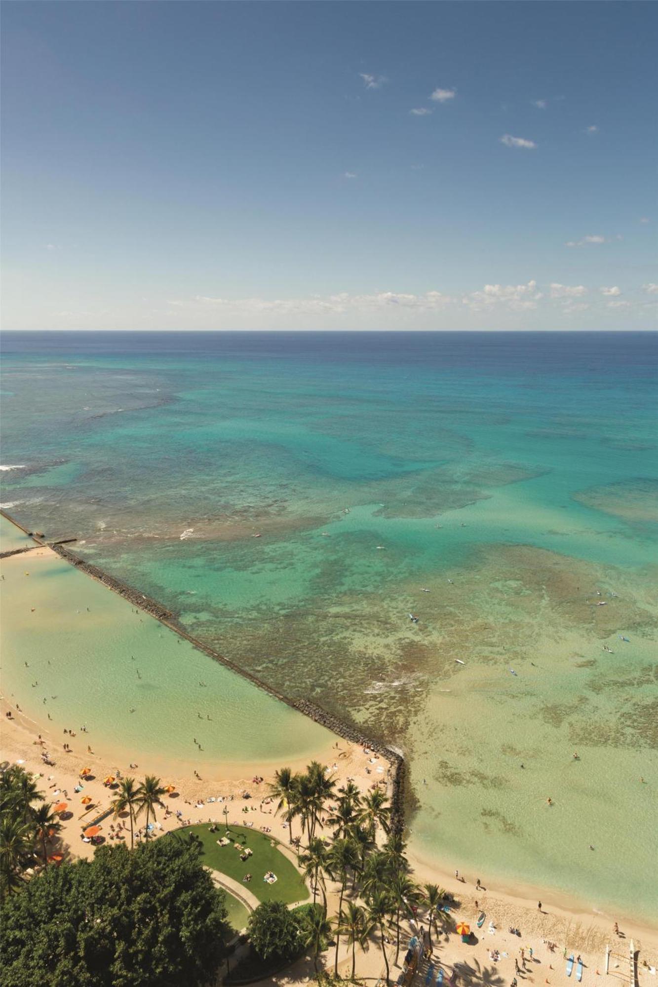 Hyatt Regency Waikiki & Resort