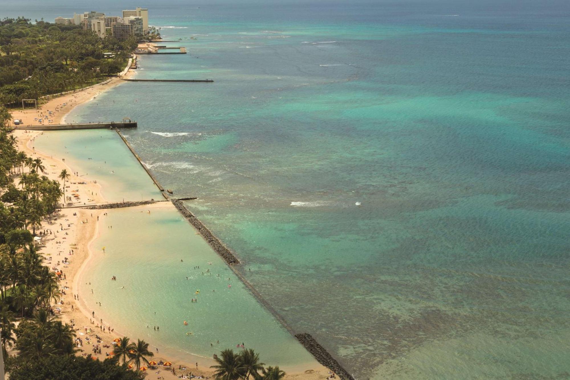Hyatt Regency Waikiki & Resort 4*
