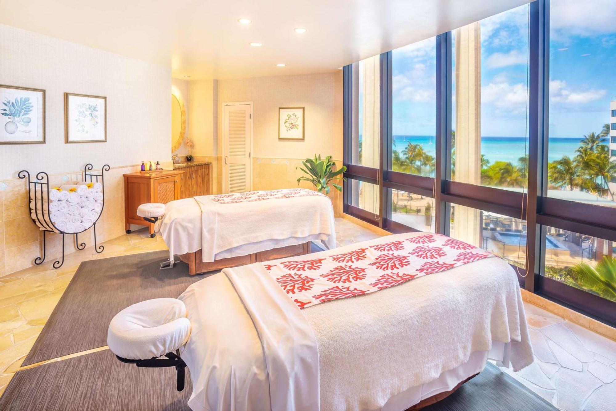 Hyatt Regency Waikiki & 4*